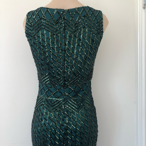 🌿 MEI MEI 🌿 green sequin sleeveless slight trumpet style formal dress size 8 - Picture 6 of 9